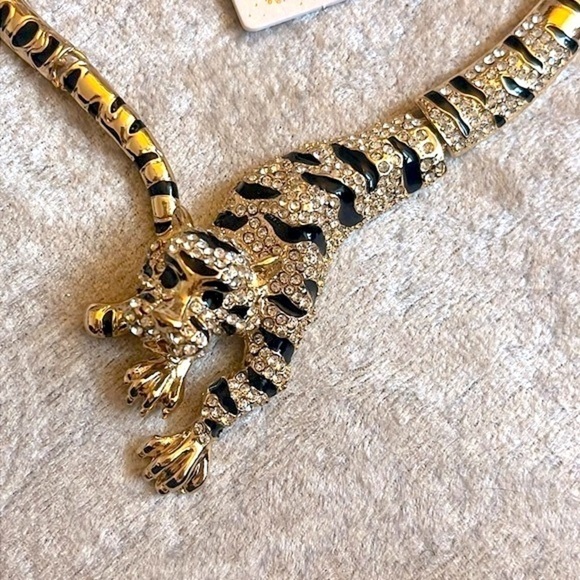 Brand New Eye Candy Gold Tone Crystal Leopard Collar Statement Necklace Jungle - Picture 9 of 15
